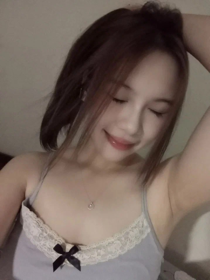 Mu em đồng nghiệp múp rụp bú mãi không chán